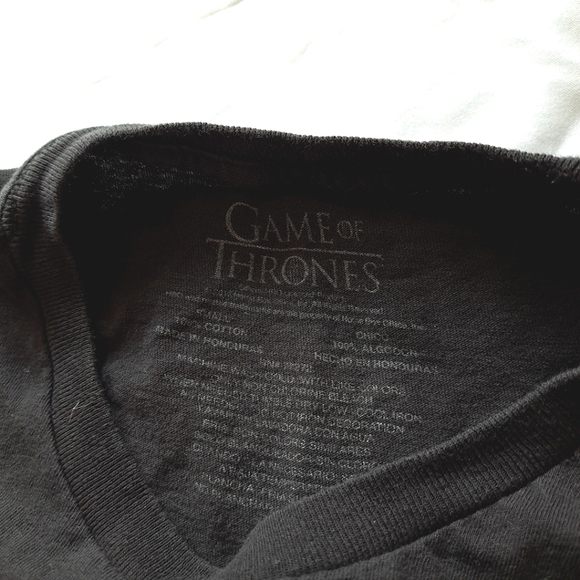 Game of Thrones | Black women's graphic short sleeve t shirt "winter is coming - Picture 8 of 9